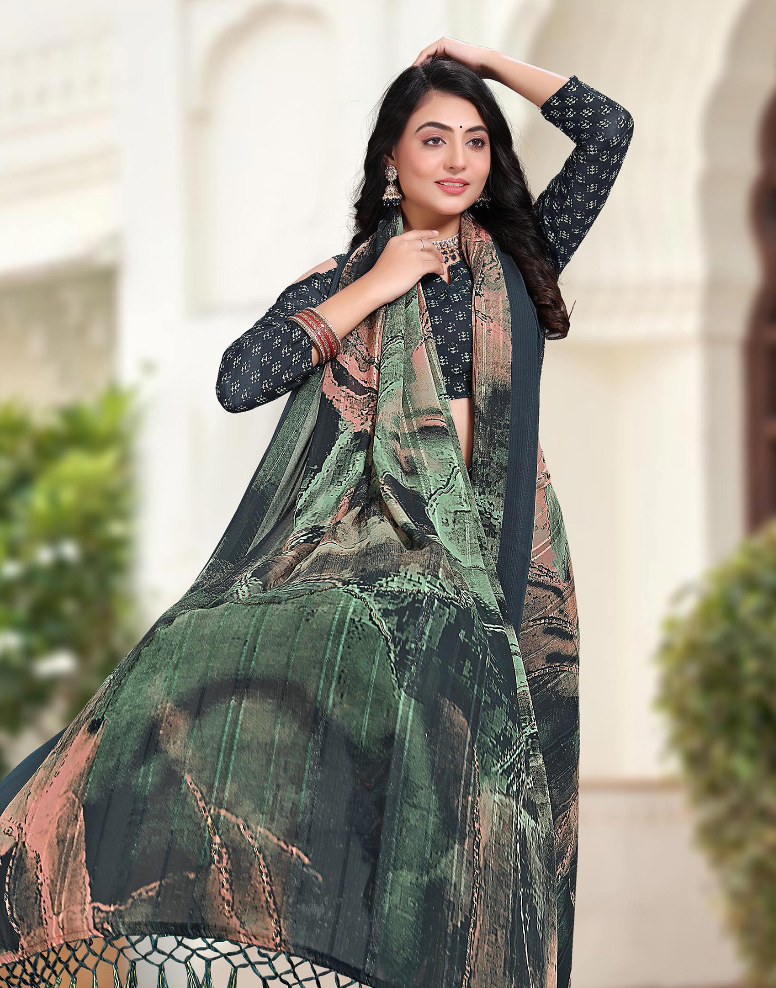 Dark Color Prism Print Saree – Soft Weightless Pattern Fabric – Everyday Style